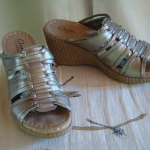 Clarks Bendables Silver Leather Wedge Sandals